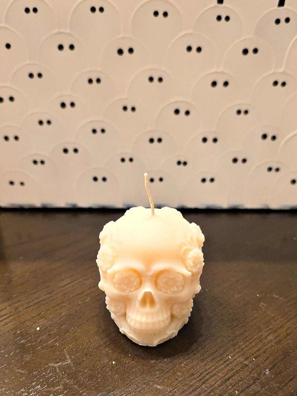 Skull Candle in Cream Like New
